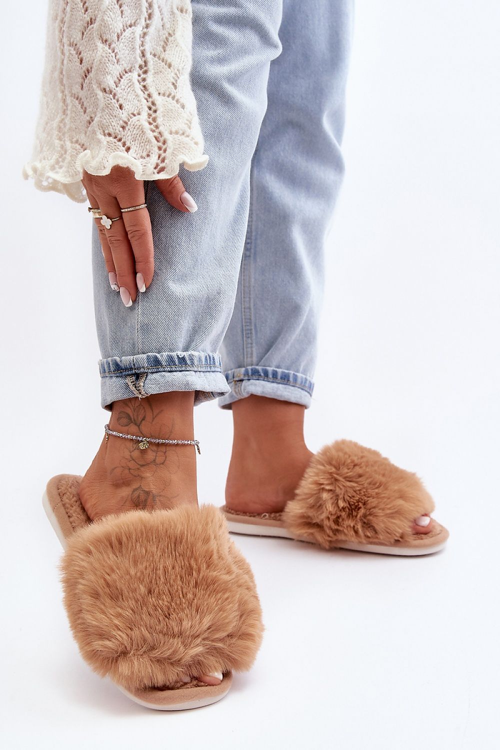 BRITTANY FAUX FUR TAN COZY HOUSE SLIPPERS