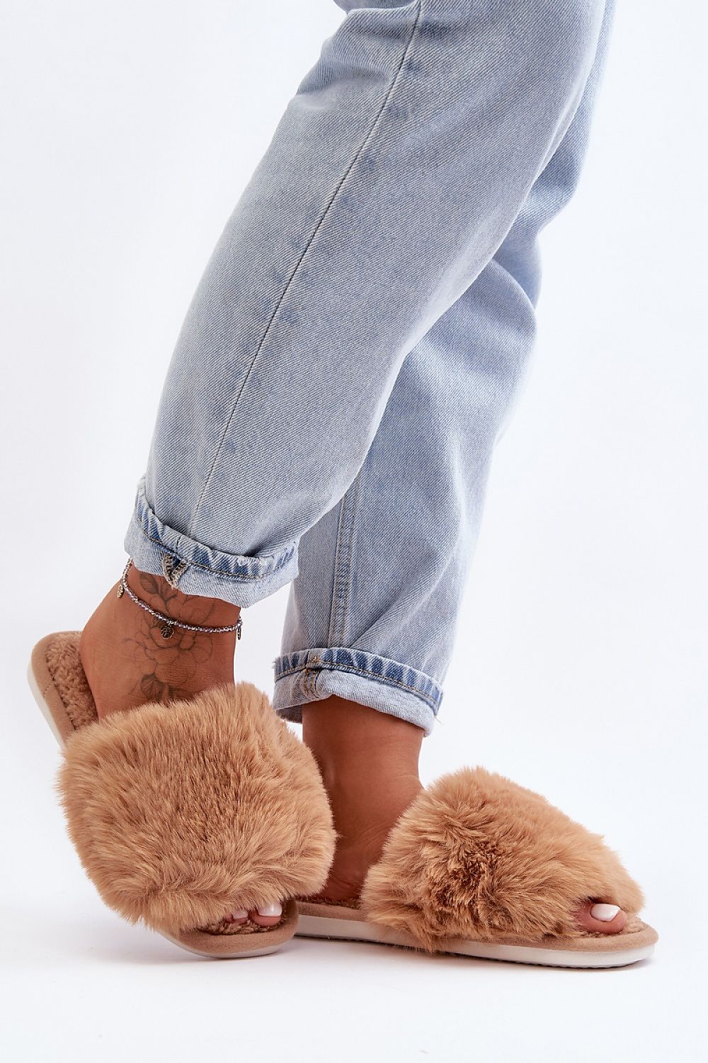 BRITTANY FAUX FUR TAN COZY HOUSE SLIPPERS